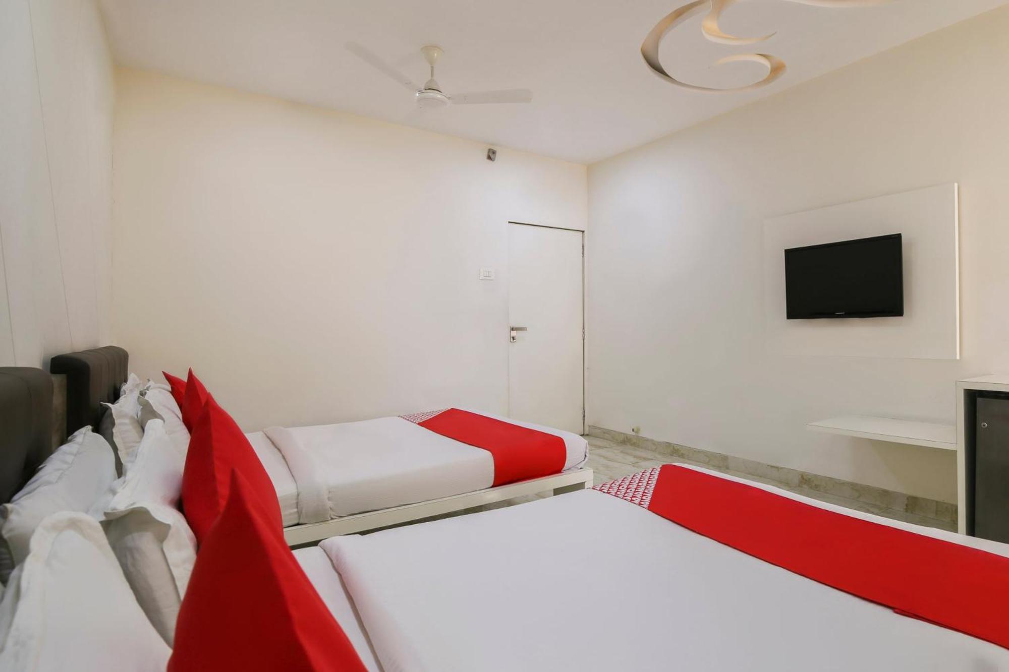 Hotel O Shiv Vatika Banquet & Rooms Bhatha Экстерьер фото