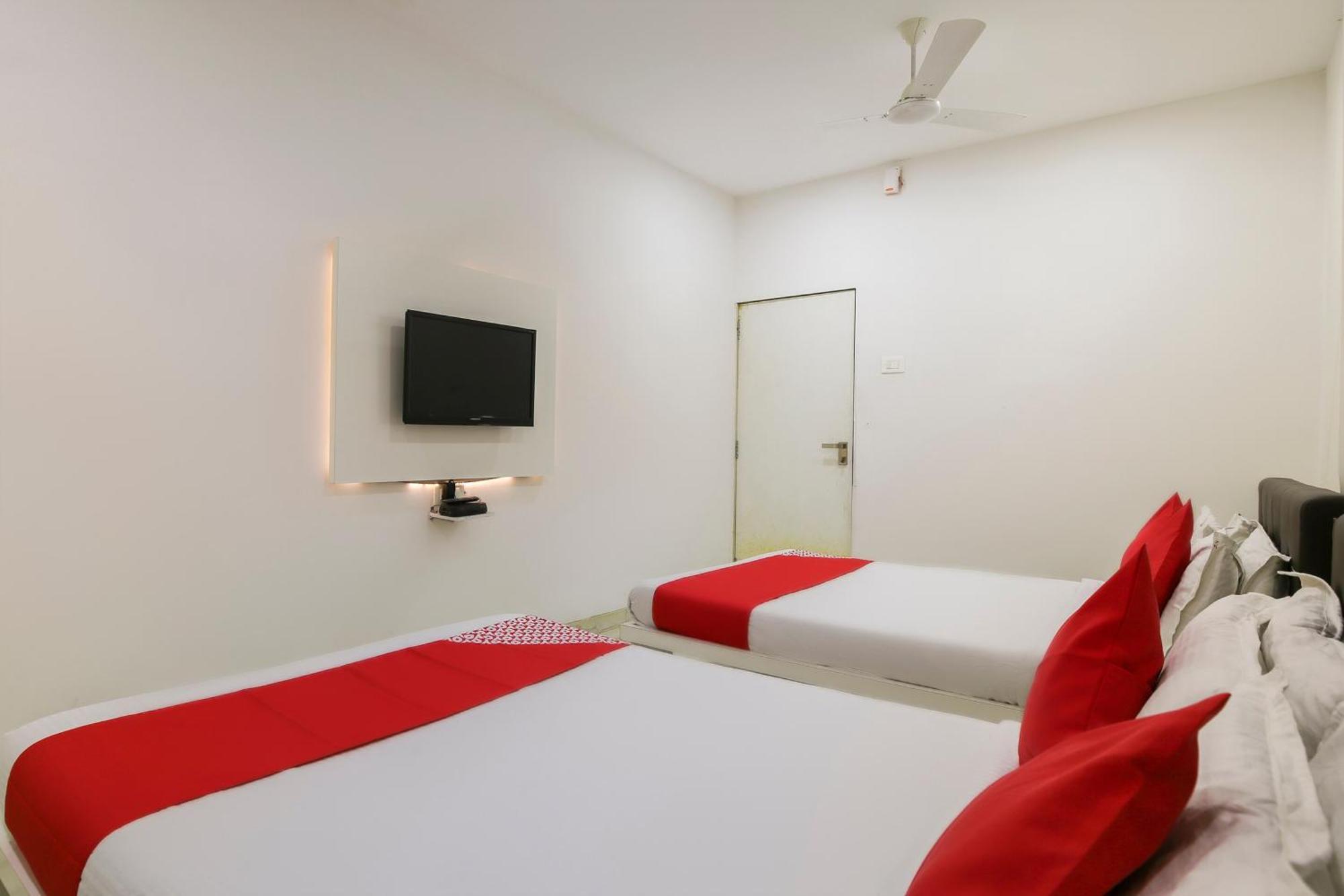 Hotel O Shiv Vatika Banquet & Rooms Bhatha Экстерьер фото
